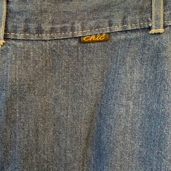 Chic - vintage denim skirt - Picture 4 of 5